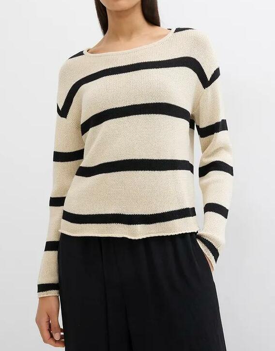 SWETER OVERSIZE Z DZIANINY 