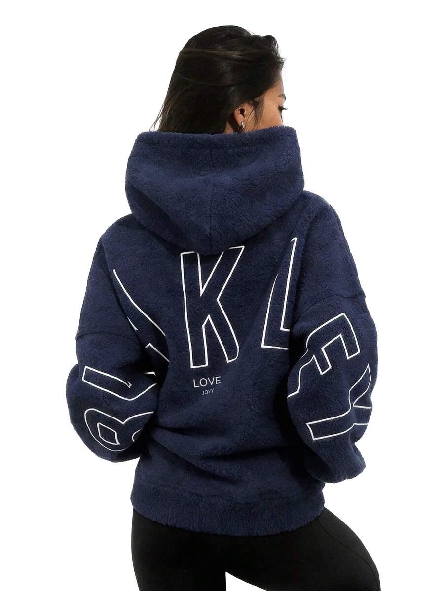 granatowa bluza kaptur