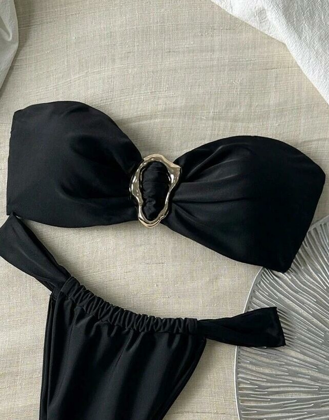 CZARNA GÓRA OD BIKINI ZDOBIENIE
