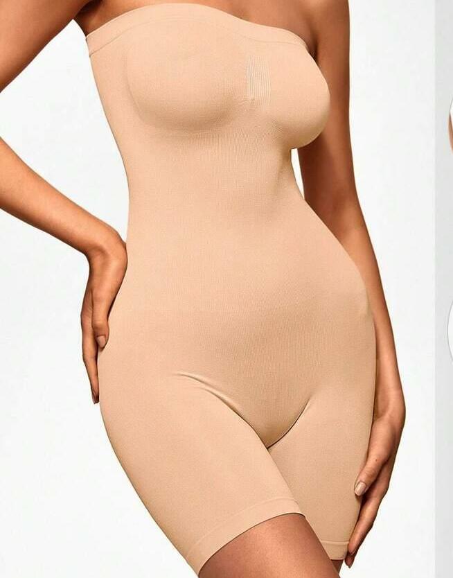 BEŻOWY MODELUJĄCY KOMBINEZON