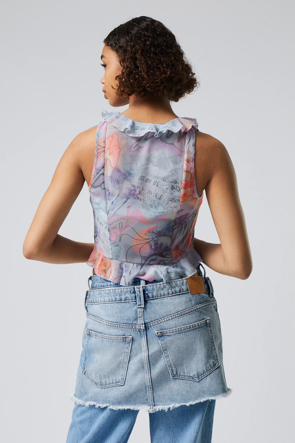 CROP TOP WIĄZANIE FALBANA