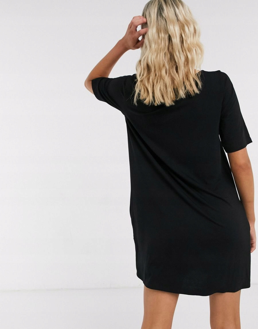 czarna mini sukienka casual