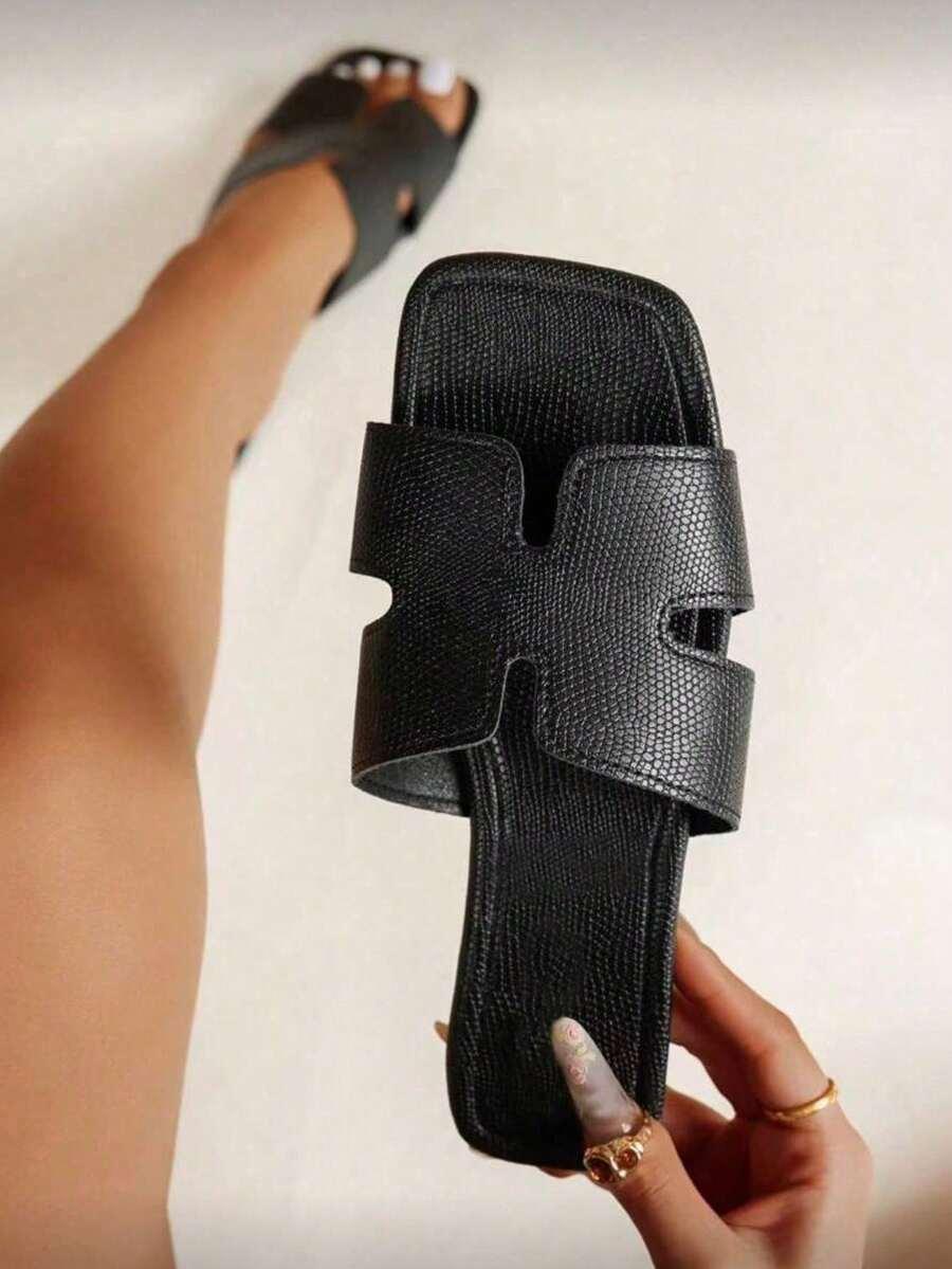 CZARNE KLAPKI CASUAL