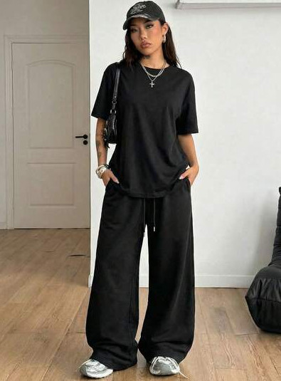 komplet t-shirt spodnie