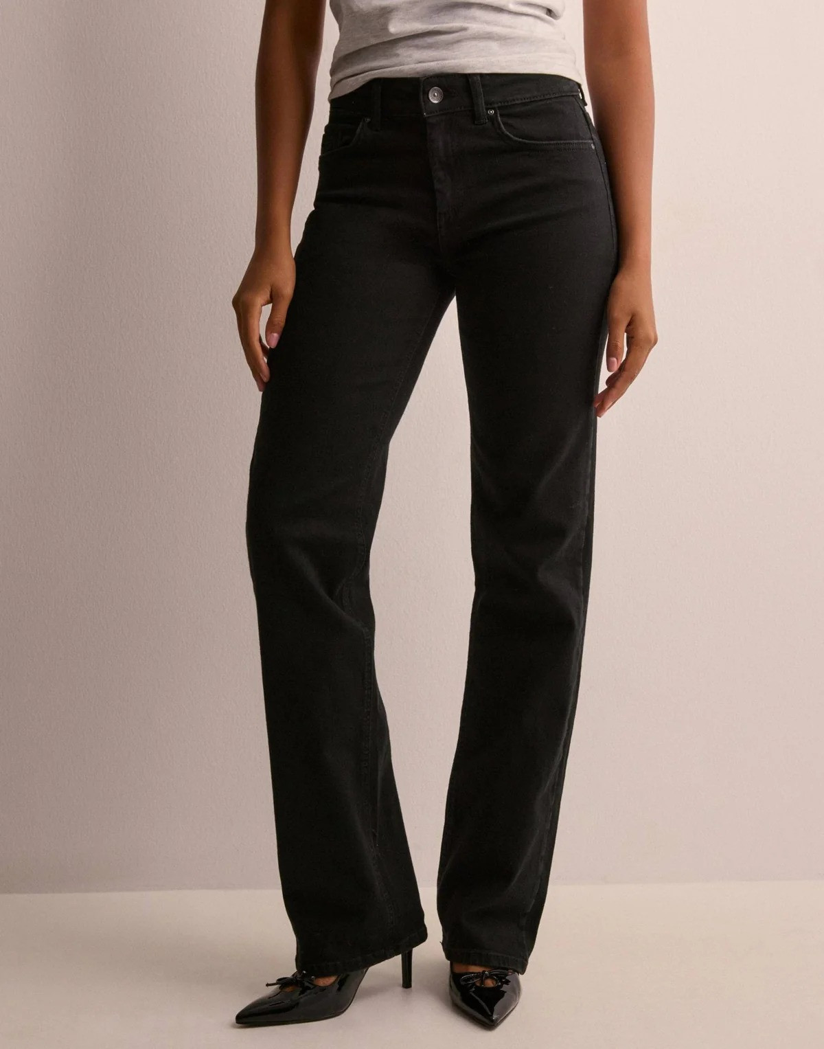 CZARNE PROSTE SPODNIE JEANS