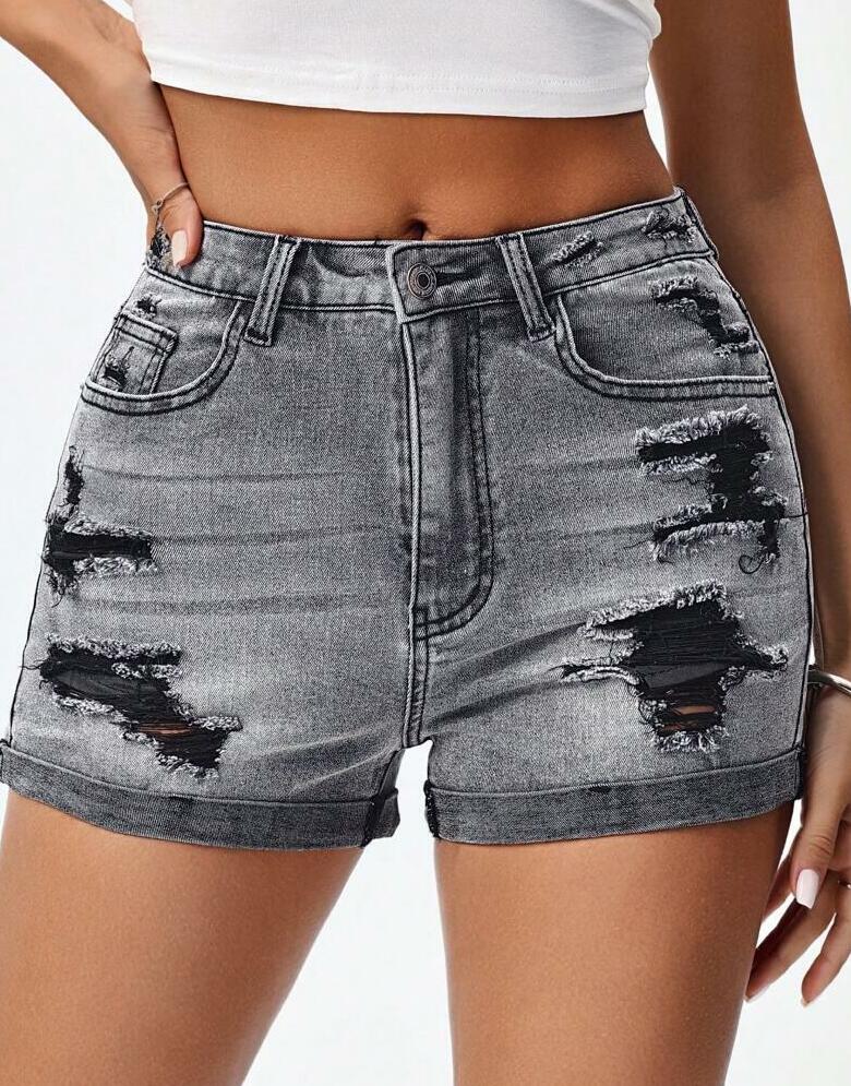 szare spodenki jeans