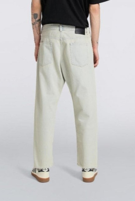 NIEBIESKIE SPODNIE JEANS WASH EFFECT