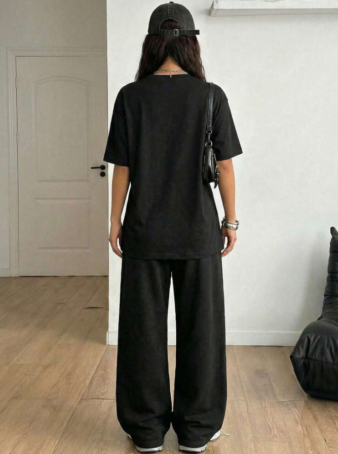 komplet t-shirt spodnie