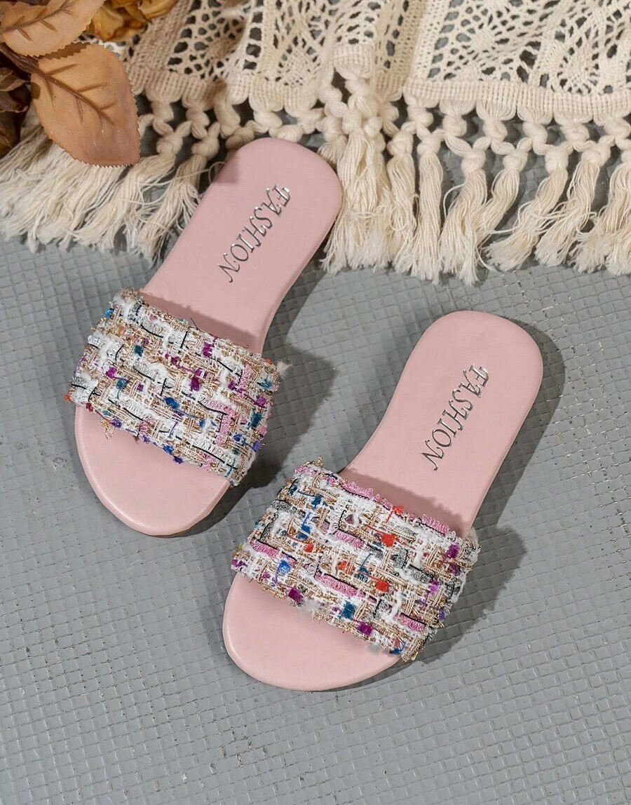 zdobione klapki tweed casual