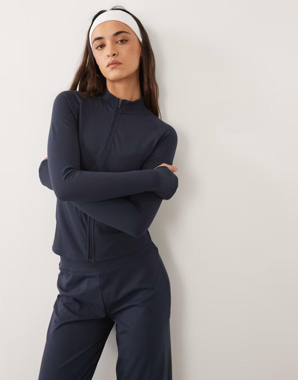 GRANATOWA ROZPINANA BLUZA