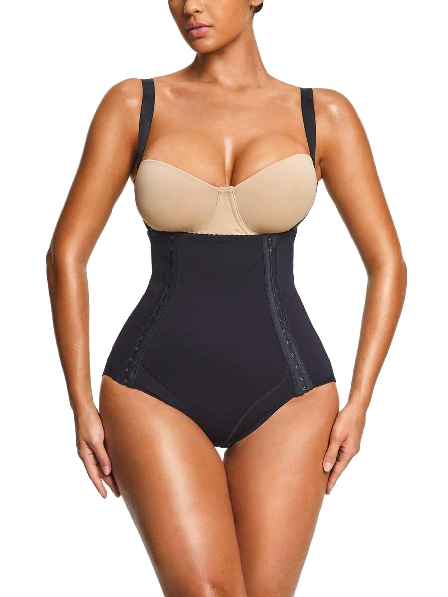 MODELUJĄCE KRÓTKIE BODY Z OTWARTYM BIUSTEM