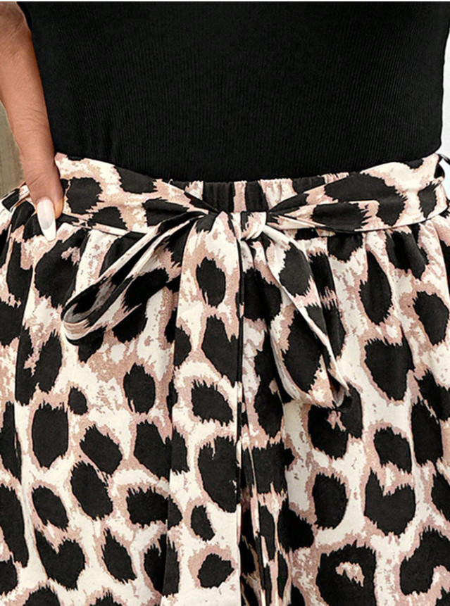 KRÓTKIE SPODENKI ANIMAL PRINT