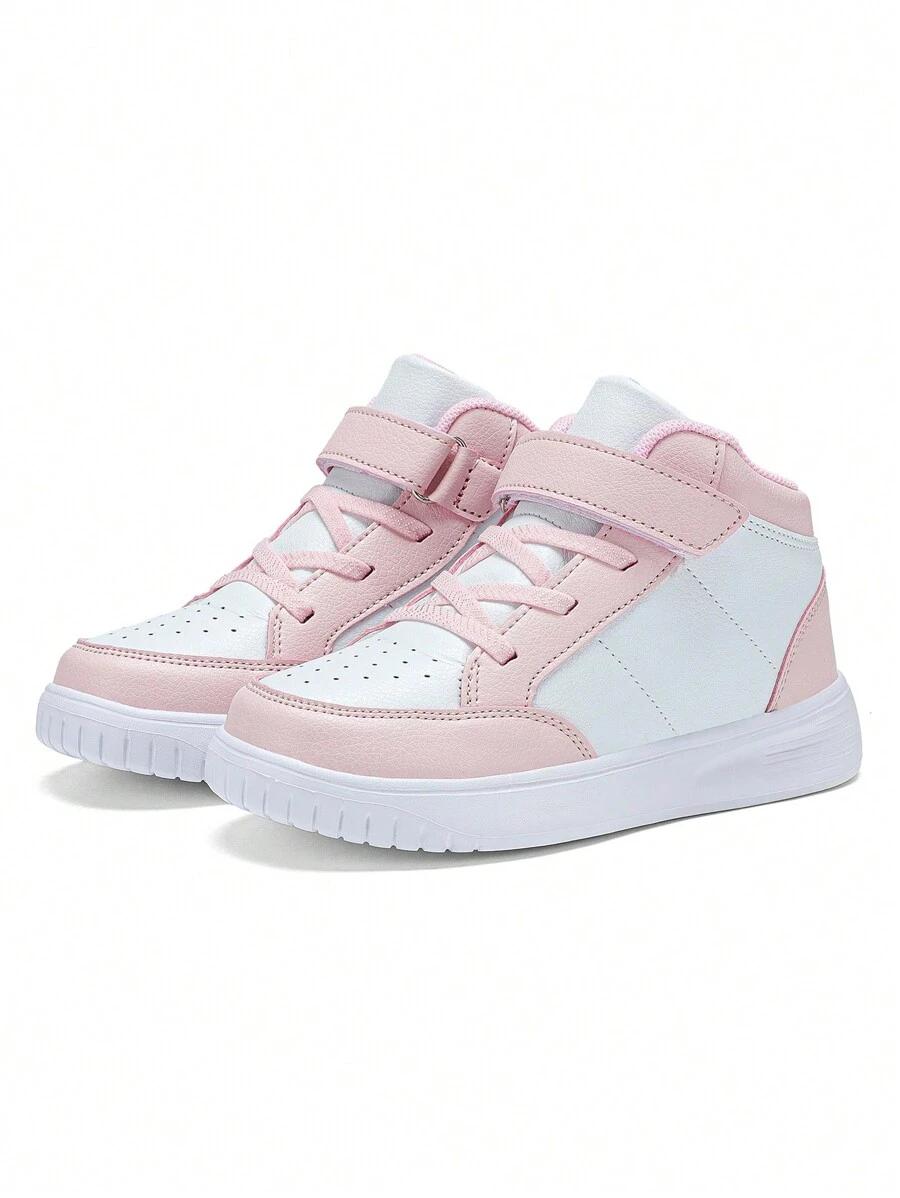 sznurowane buty sportowe 