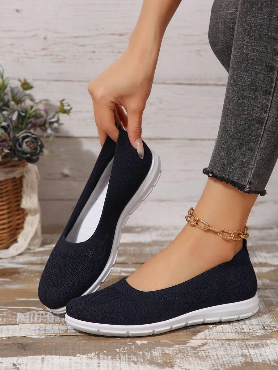 czarne buty sportowe 