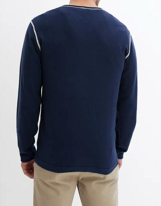SWETER DZIANINOWY Z NADRUKIEM