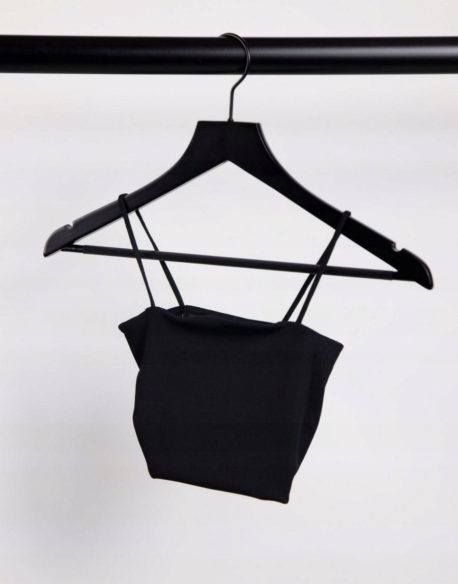 CZARNY TOP BASIC 