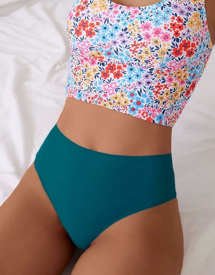 klasyczny dół od bikini 