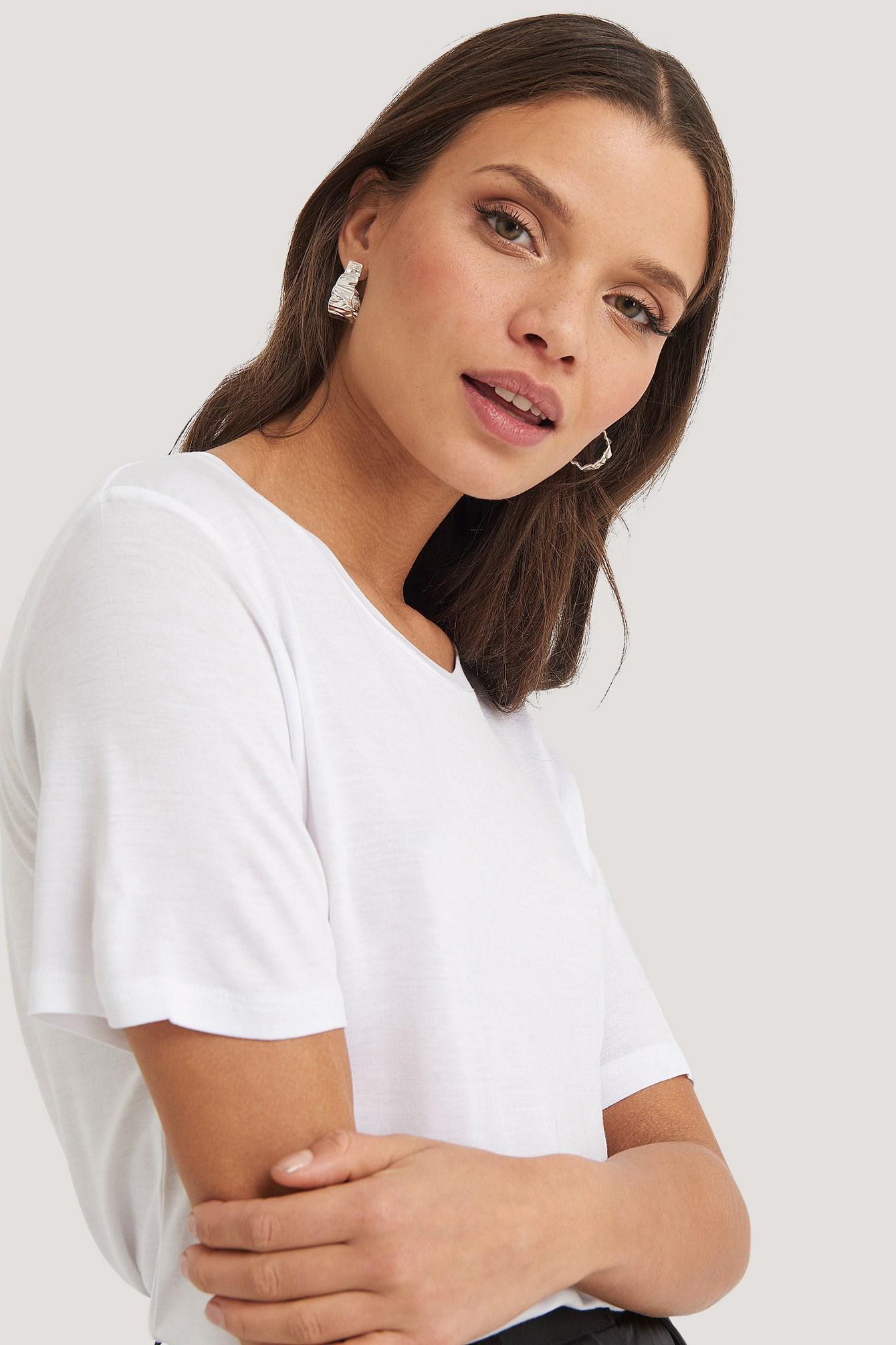 biały t-shirt basic