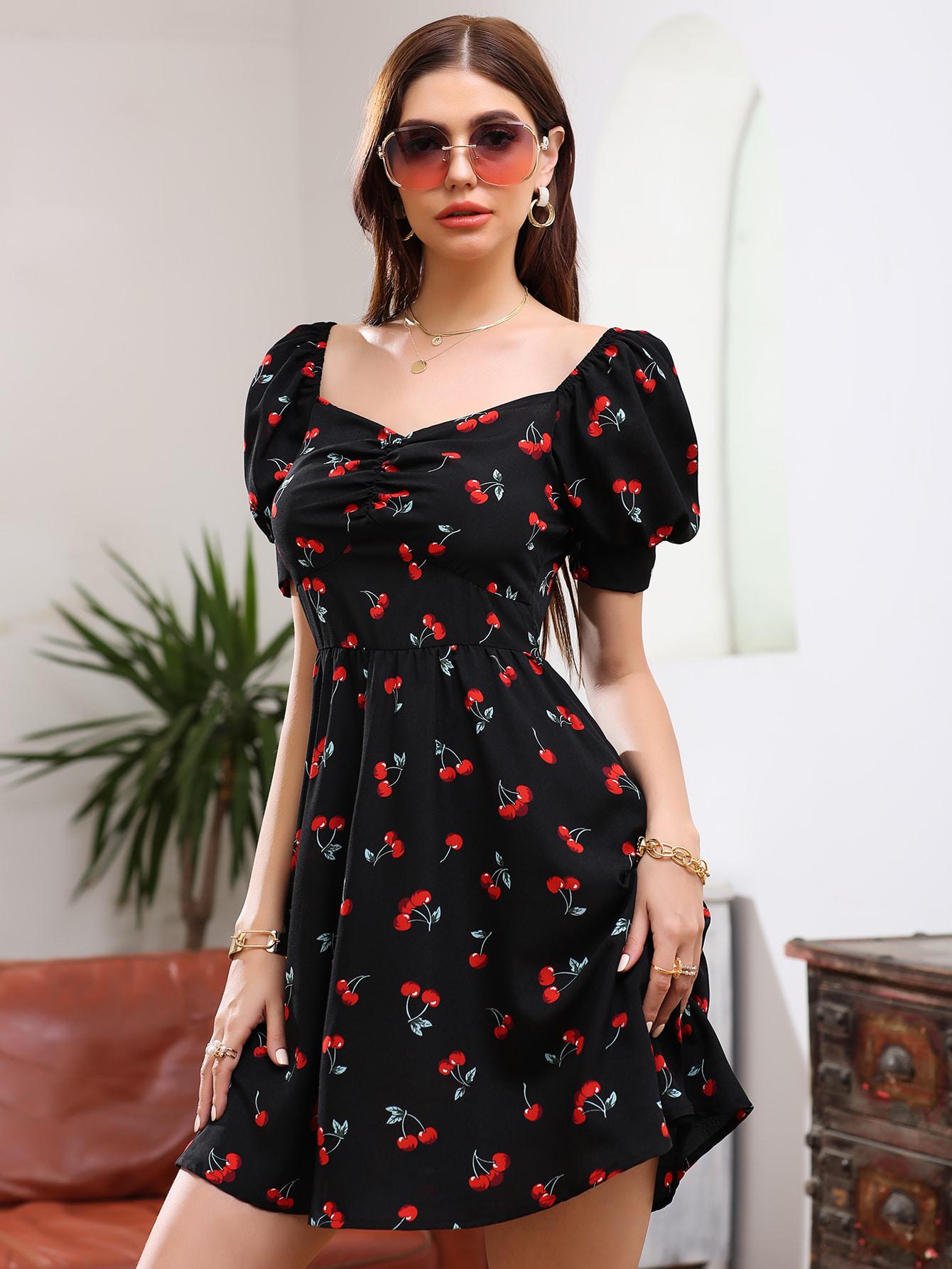 czarna mini sukienka