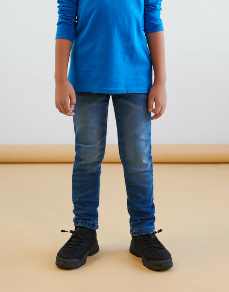ocieplane niebieskie spodnie jeans