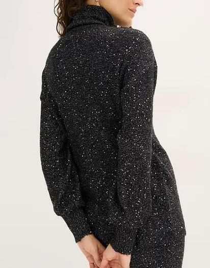 SWETER Z GOLFEM