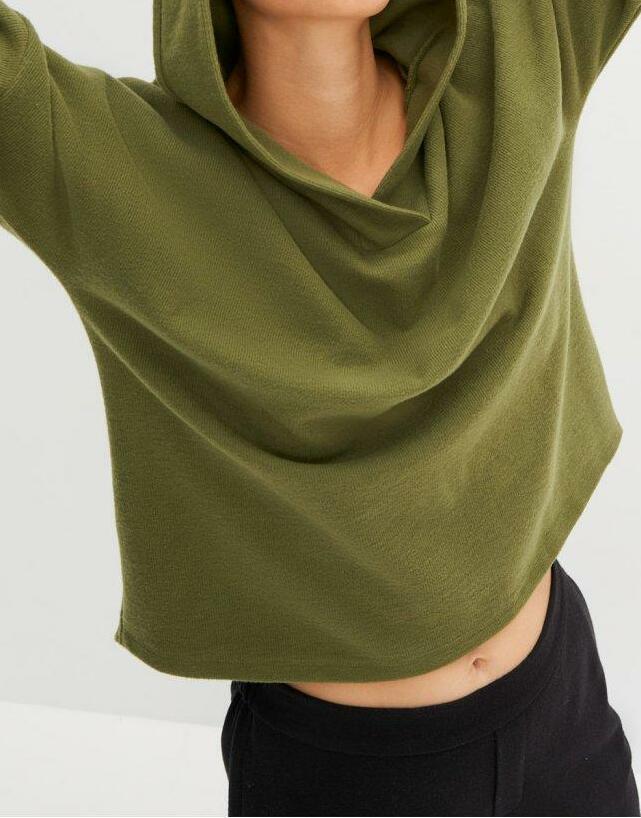 BLUZA DZIANINOWA Z KAPTUREM