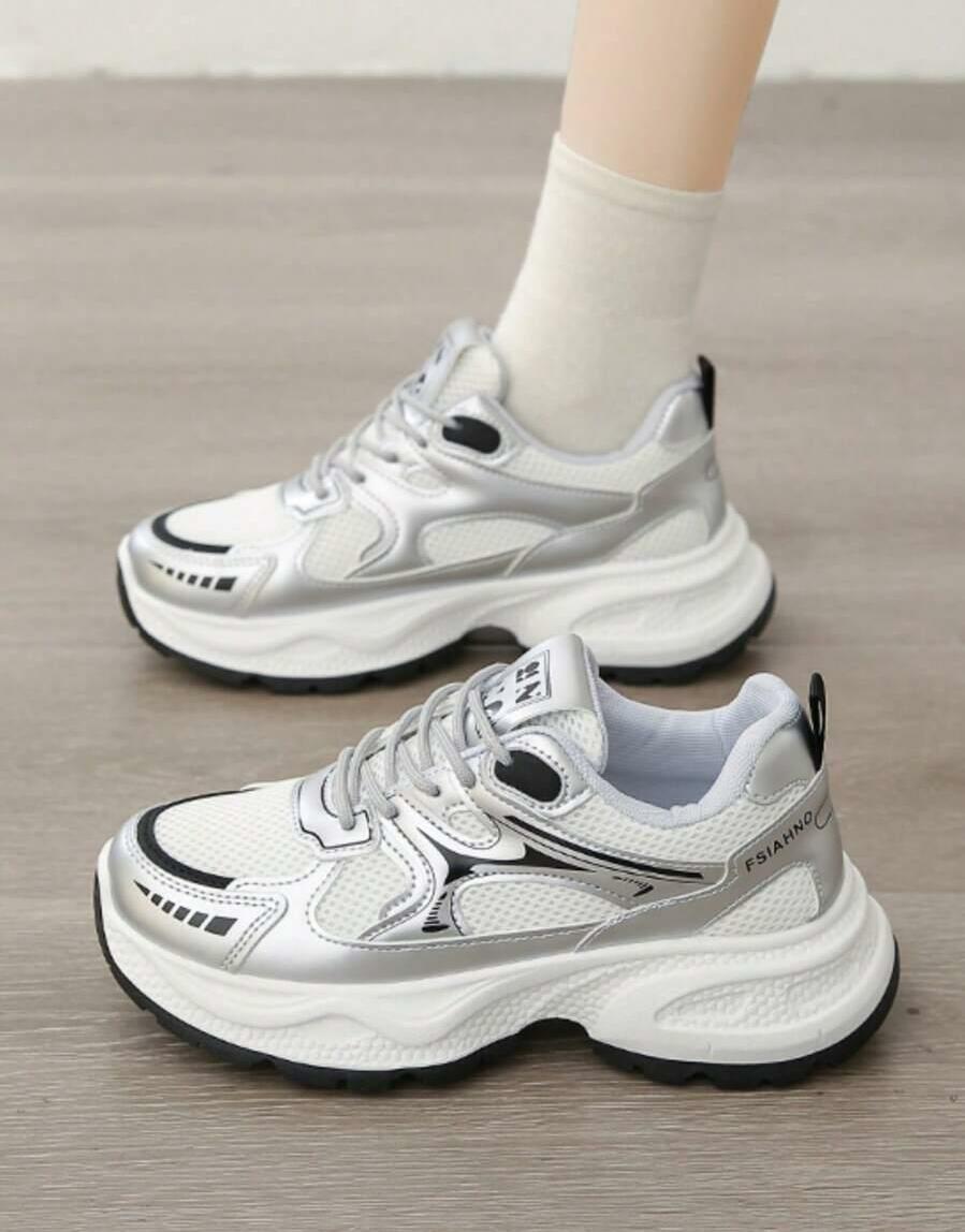SZNUROWANE BUTY SPORTOWE
