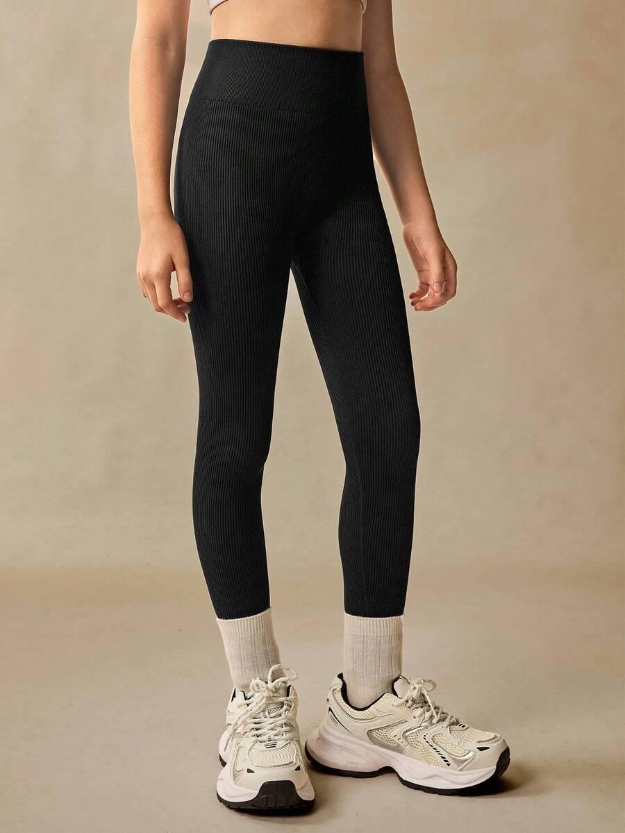czarne sportowe legginsy