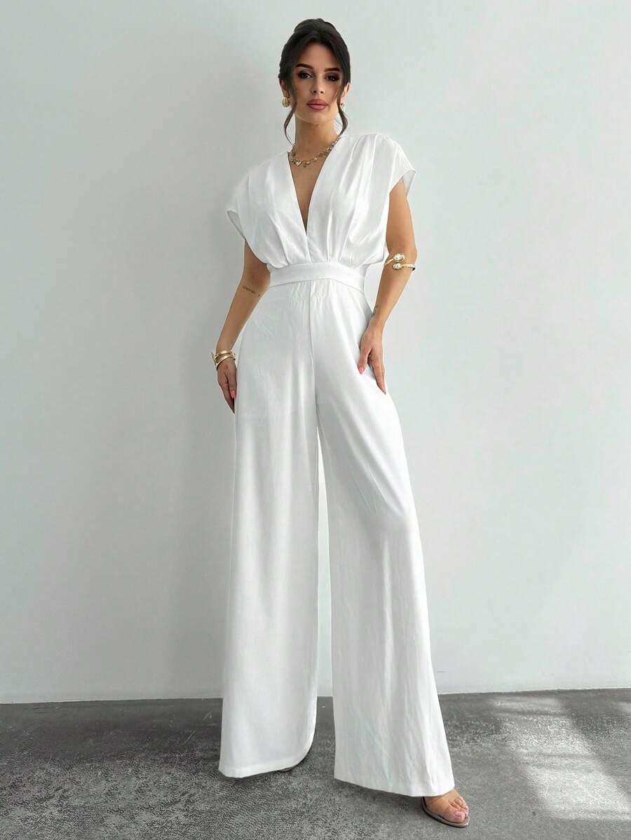 biały kombinezon v-neck