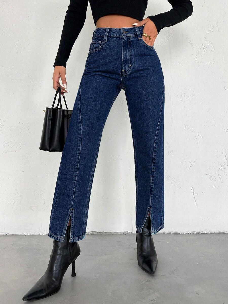 granatowe spodnie jeans