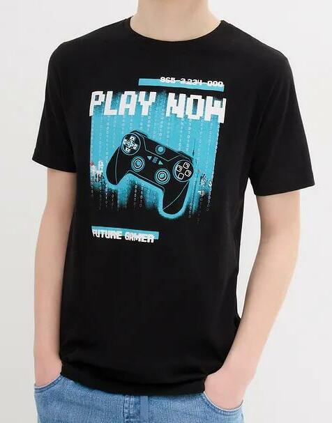 T-SHIRT Z NADRUKIEM