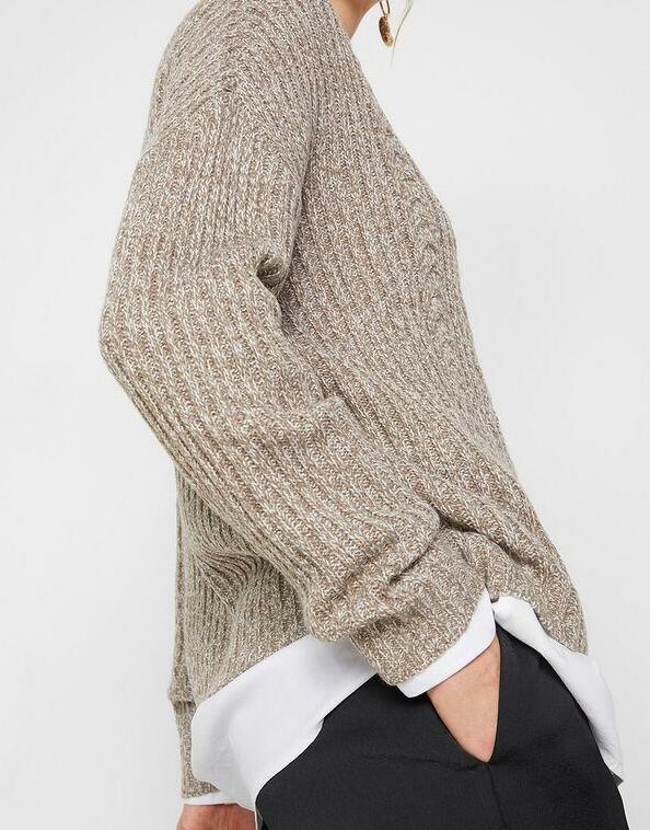 SWETER W WARKOCZE