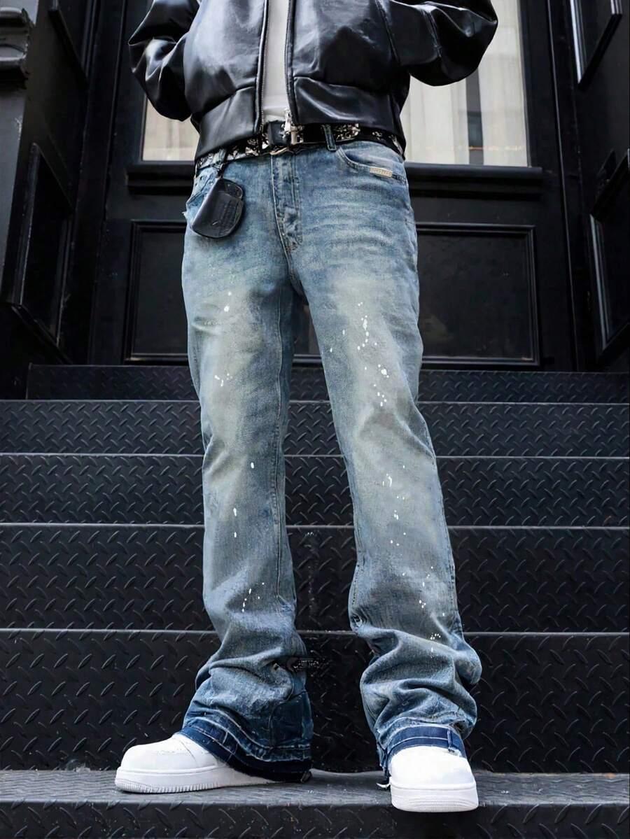 niebieskie spodnie jeans