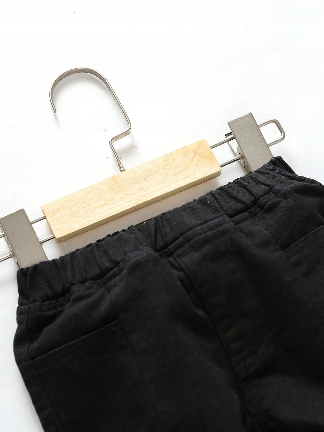 czarne spodnie jeans