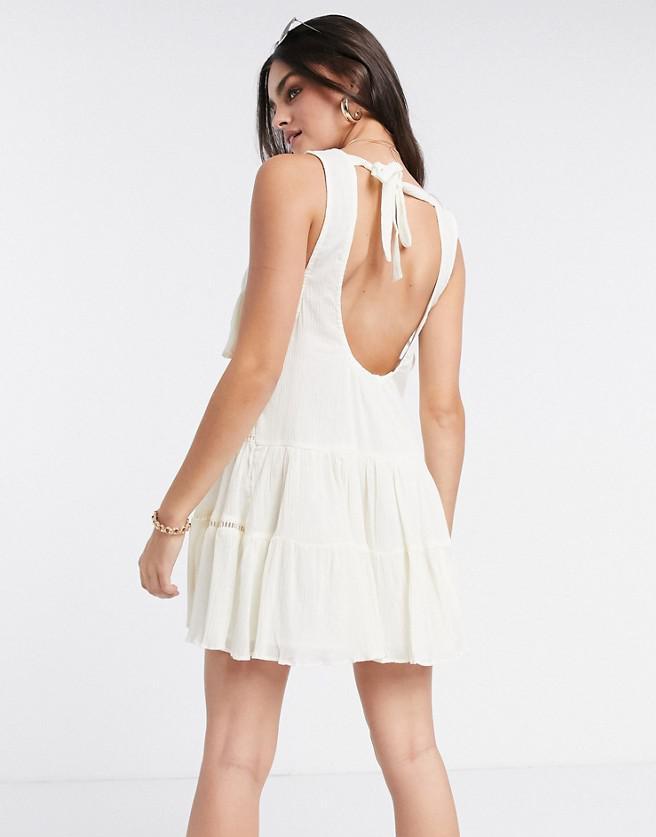MINI SUKIENKA OPEN BACK WIĄZANIE