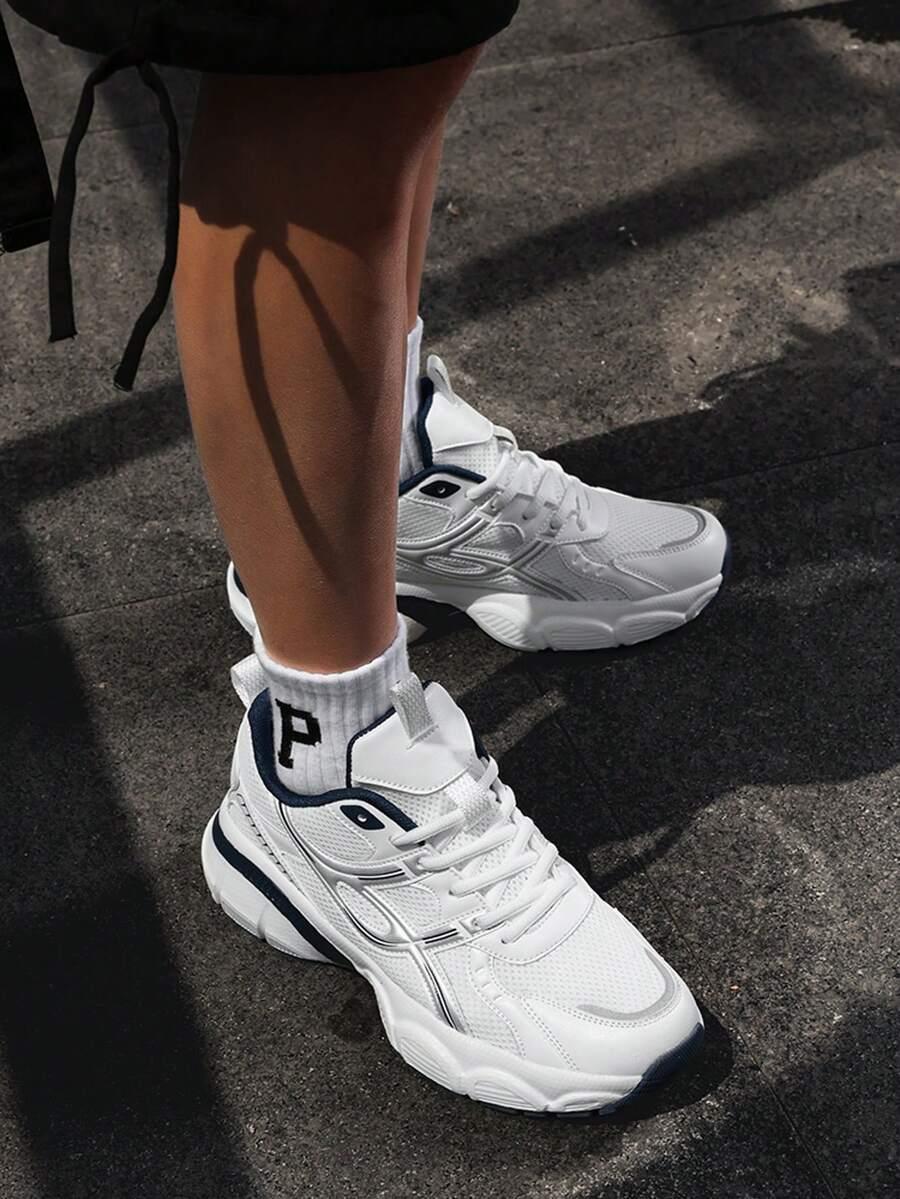Buty sportowe sznurowane 