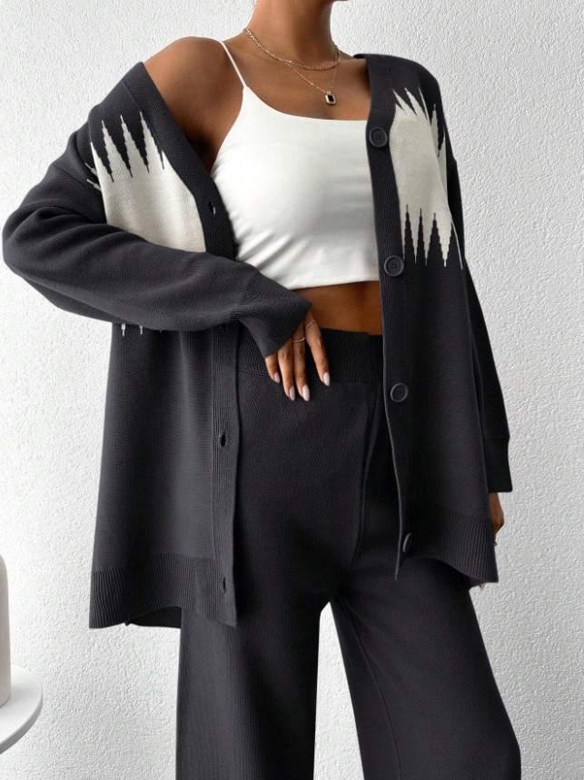 SWETER SPODNIE KOMPLET