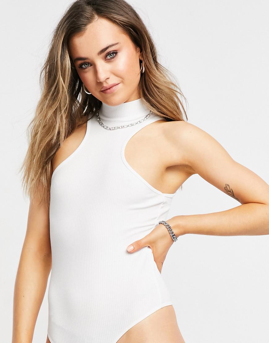 białe body stójka