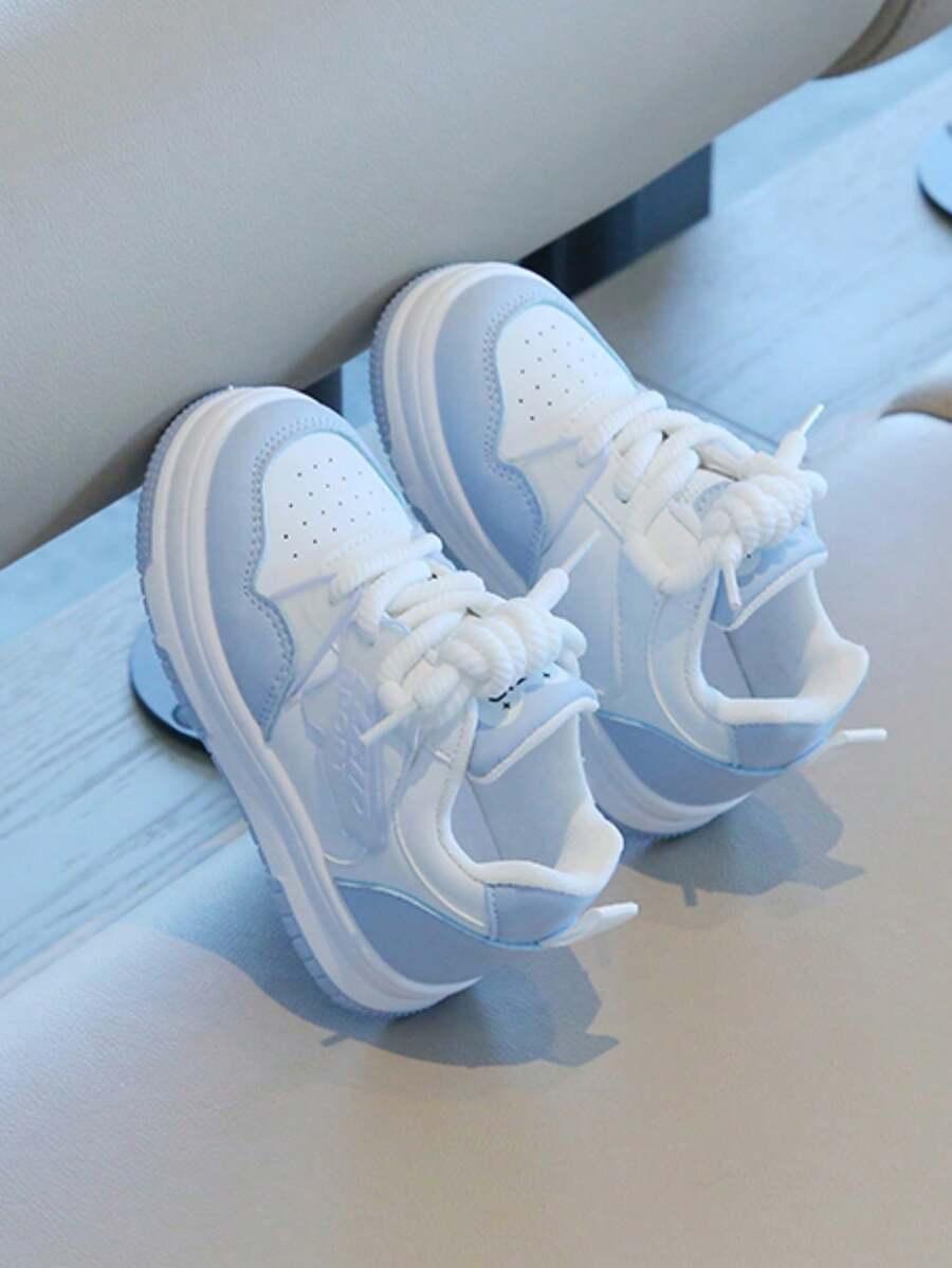 NIEBIESKIE SZNUROWANE BUTY SPORTOWE 