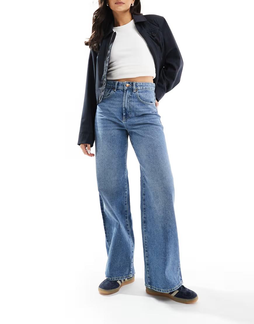 NIEBIESKIE SPODNIE JEANS KIESZENIE
