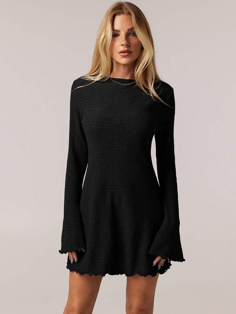 CZARNA MINI SUKIENKA 