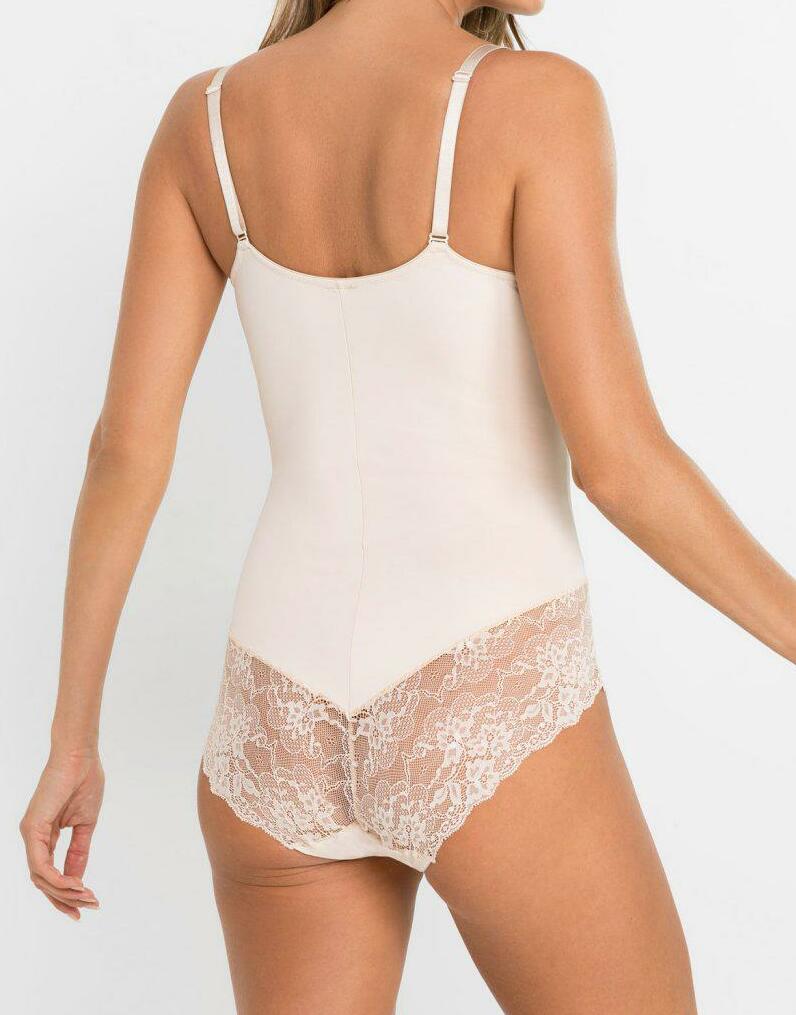 BODY MODELUJĄCE Z KORONKĄ 