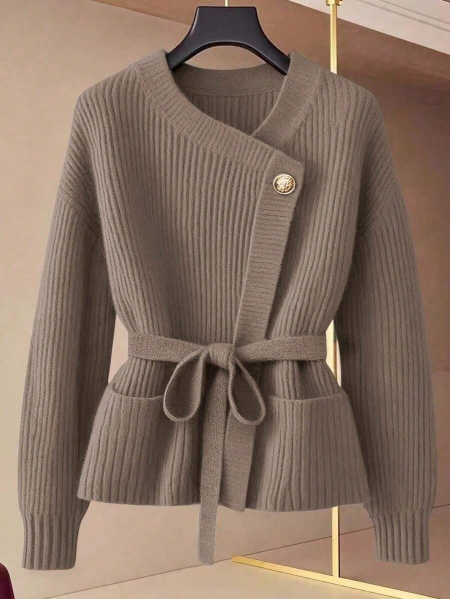 brązowy sweter prążki