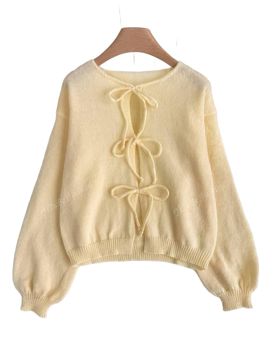 SWETER LUŹNY Z WIĄZANIEM 