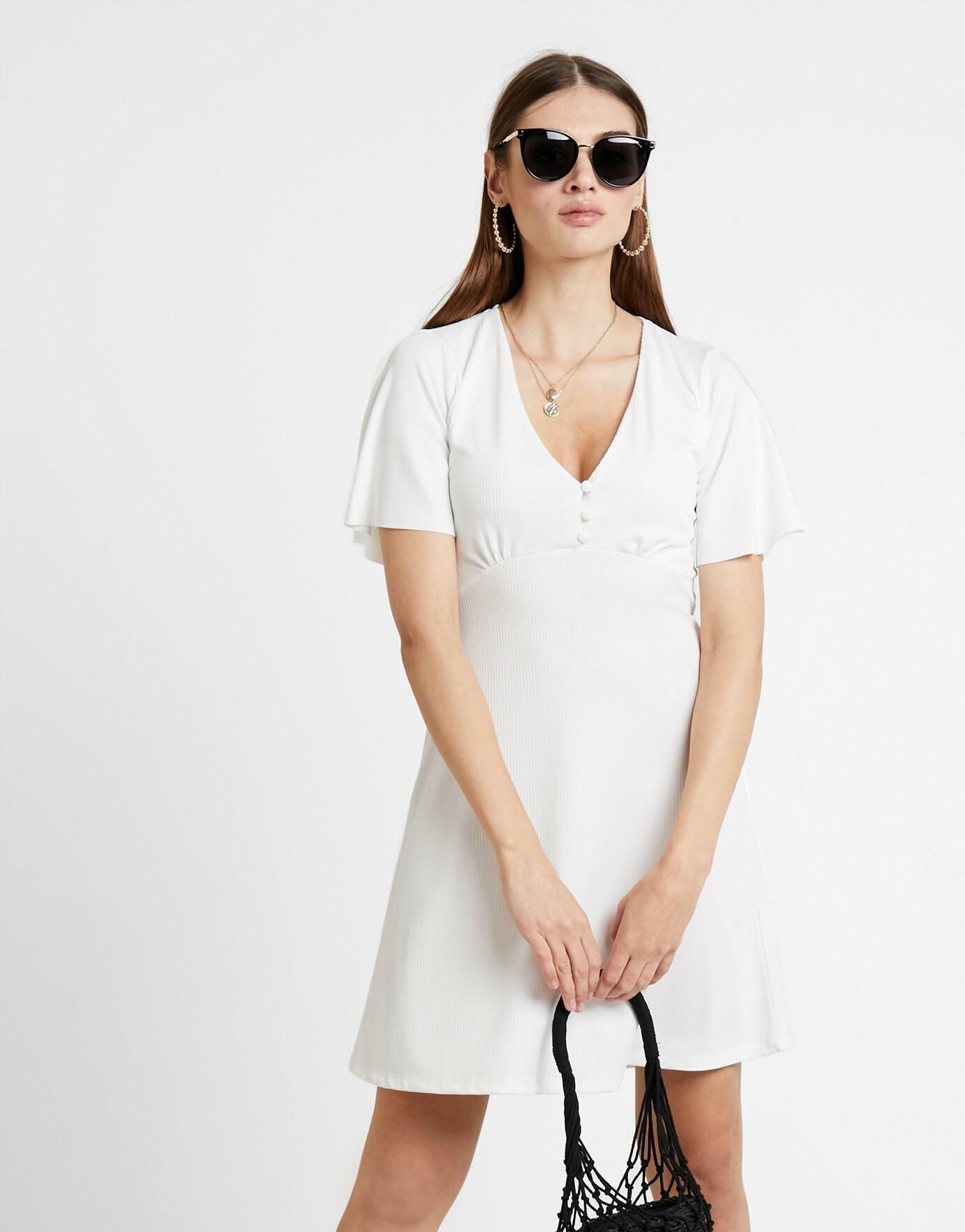 BIAŁA SUKIENKA V-NECK