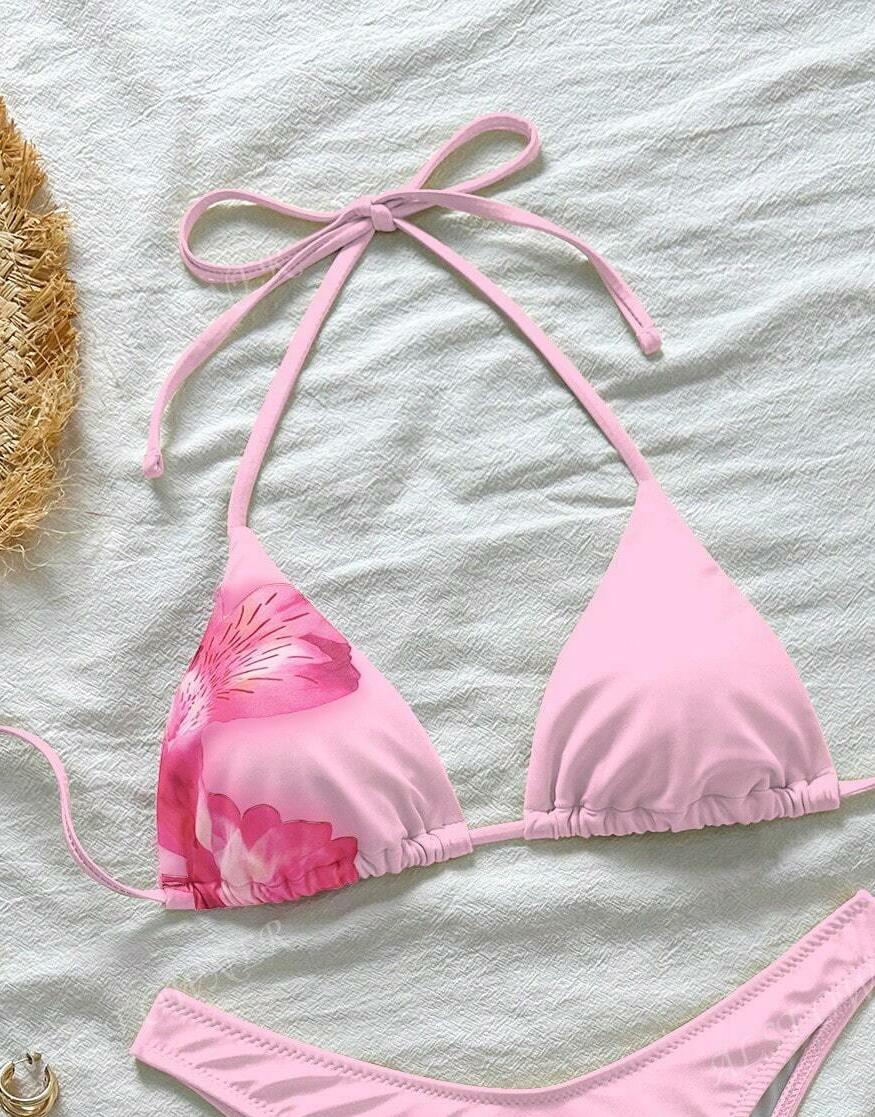 różowa góra od bikini wzór kwiaty 