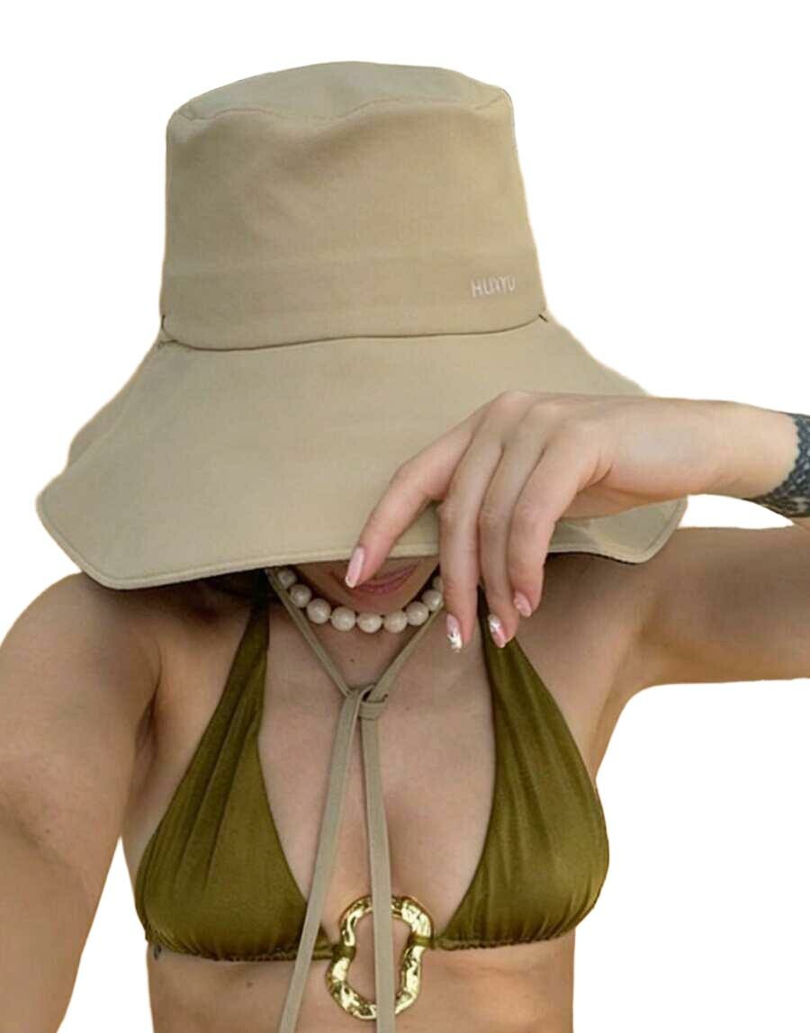 beżowy kapelusz bucket 