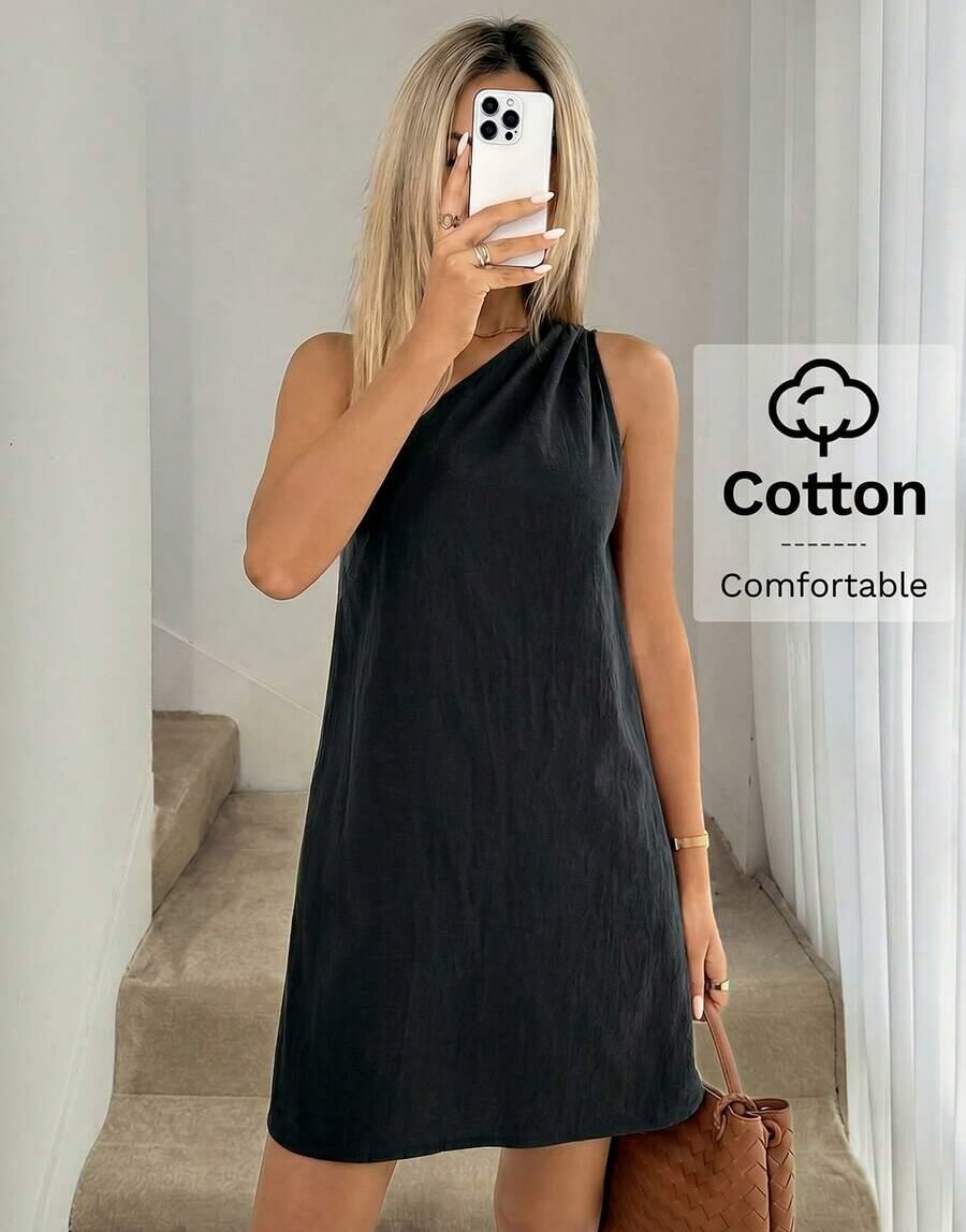CZARNA MINI SUKIENKA