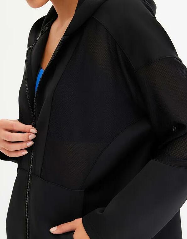 BLUZA Z KAPTUREM 