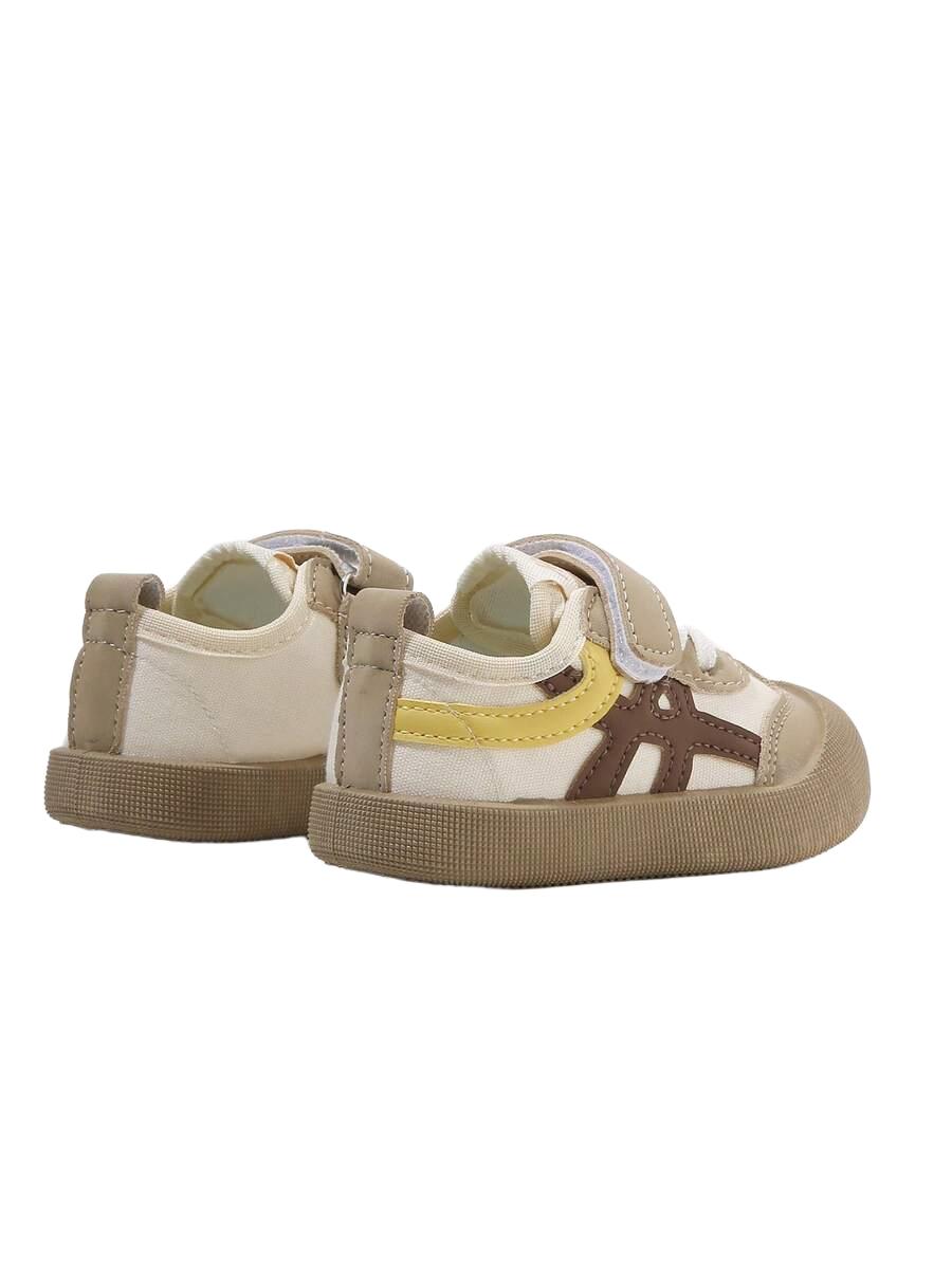 brązowe buty sportowe 